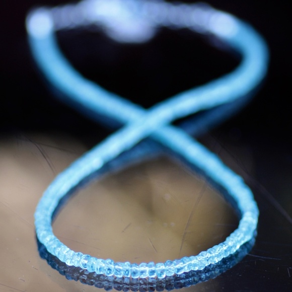 Natural Green Apatite Necklace Handcrafted in Solid Sterling Silver 925 , 18.3" - Picture 2 of 5